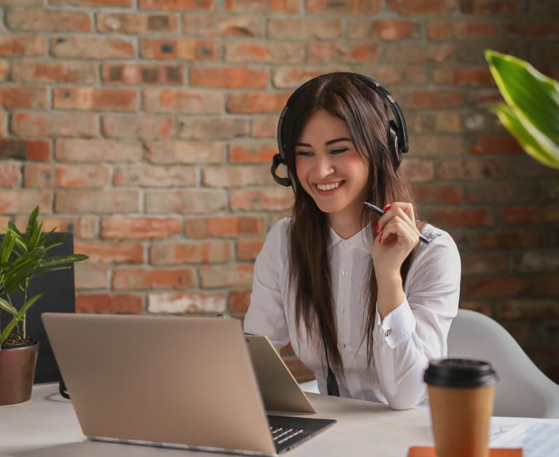 girl with headphones